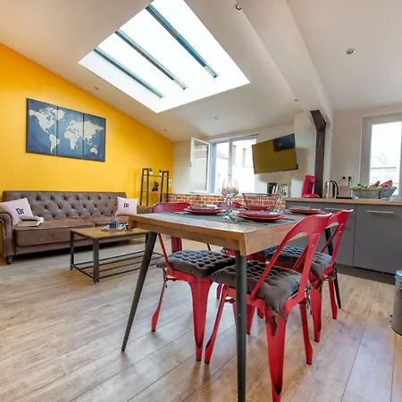 Duplex Modern & Design - Proche Commerces Apartment